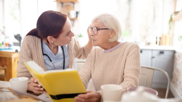 Kako se živi u staračkim domovima? Na smje&scaron;taj se čeka i po 15 godina, a i kad ga se dočeka, bude sve i sva&scaron;ta