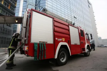 Buknuo požar u Zagrebu: Zapalio se automobil u podzemnoj garaži na Radničkoj