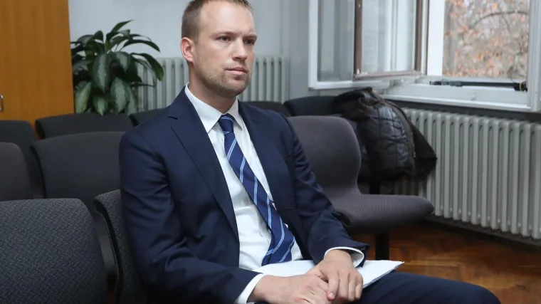 Nastavak suđenja, zamjenik Dalibor Dvorny: Saucha je zbog bolova u kralježnici često kombinirao lijekove i viski