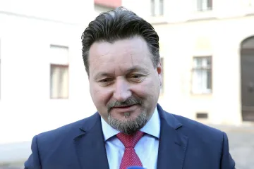 Istražuje se njegovo mešetarenje zemljištima u Nerežišćima