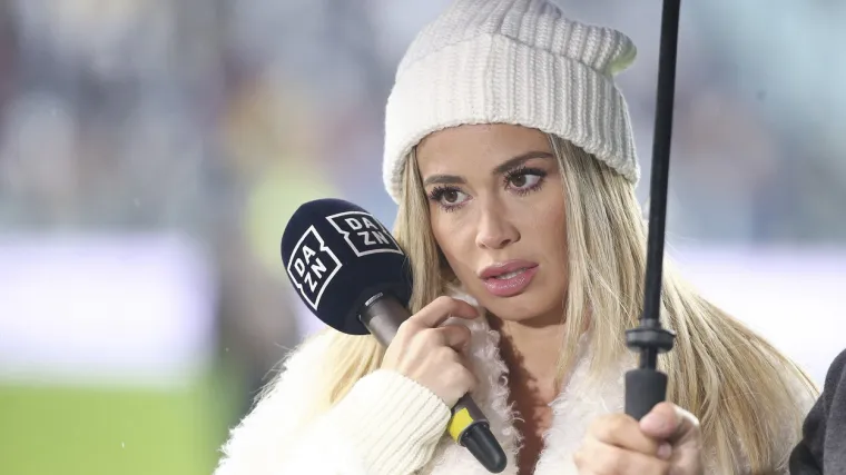 Pojavile se stare fotografije najzgodnije sportske novinarke