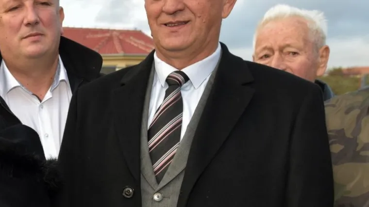 USKOK traži pritvor za načelnika &Scaron;kabrnje: 140 tisuća kuna potro&scaron;io na odjeću, aute, ručkove...