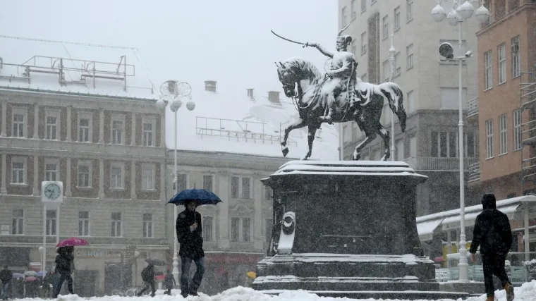 Pripremite lopate! Za vikend stiže pogor&scaron;anje vremena: Bit će hladnije, past će snijeg, čak i u nizinama