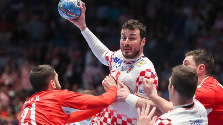 'Bilo bi dobro da se Domagoja zaključa u svlačionicu'