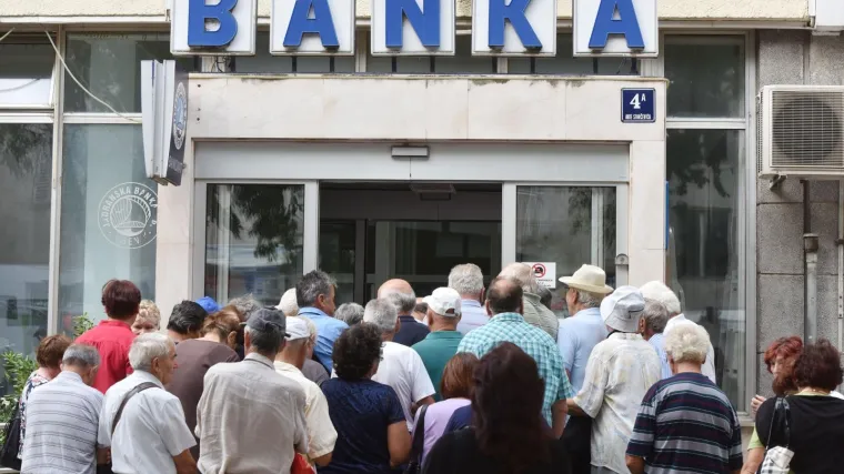 Smanjene mirovine za osobe koje su radile u republikama SFRJ: 'Dobila sam čak 1100 kuna manje...'