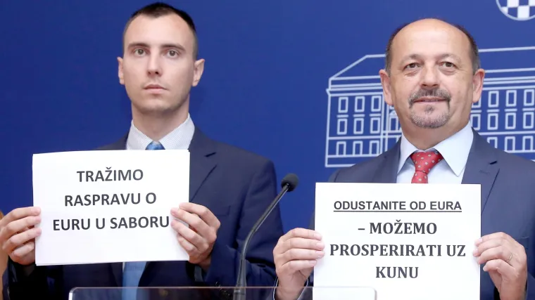 Škibola i Lovrinović DORH-u predali kaznenu prijavu protiv HNB-a: 'Ovo je poruka za političare i javnost'
