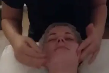 Age Smart tretman: Kako izgleda piling lica