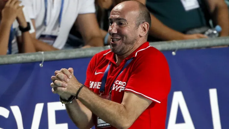 Kaos u Mađarskoj, Barakude dan prije polufinala dočekalo iznenađenje