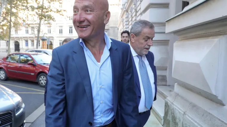 Odvjetnici objasnili za&scaron;to su Bandić i Pripuz iza&scaron;li na stražnji izlaz: 'Policajci su im rekli da ih slijede...'