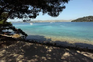 Da li ste već posjetili jezero Mir?