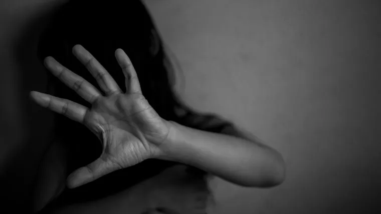 SADO-MAZO BRITANAC DOBIO DVIJE GODINE ZATVORA: Unajmio stan u Zagrebu, namamio Slovakinju, vezao je i silovao; stigao je sve i snimiti