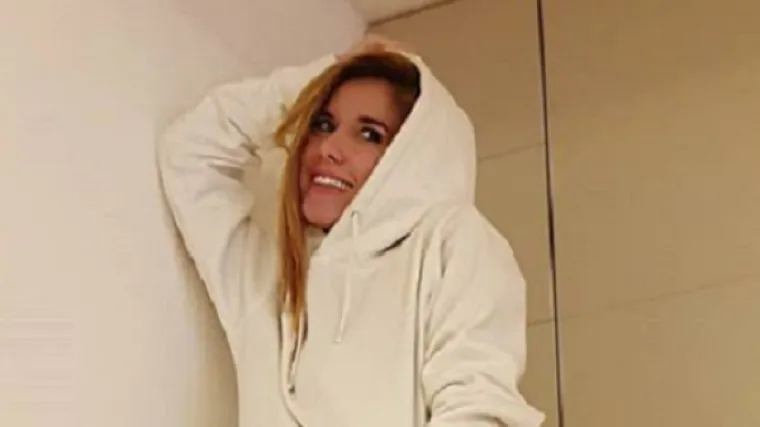 Nives Celzijus objavila provokativnu fotku bez hlača, a fanovi se raspametili!