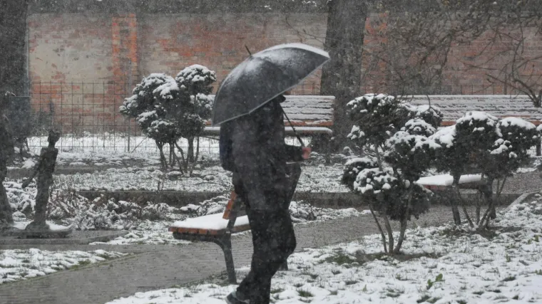 Promjena vremena mogla bi biti drastična: Stižu ki&scaron;a, grmljavina i snijeg