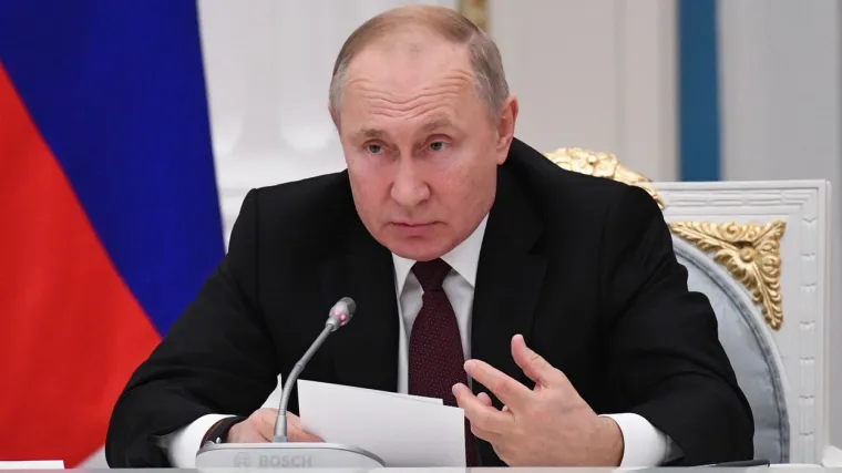 'Predložio sam amandmane da bi stvari bolje funkcionirale, a ne da produljim svoju vladavinu'