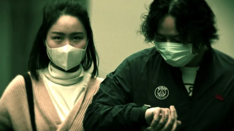 'Ujak je preminuo, otac je kritično, a mama, brat i tetka imaju simptome. Radije bismo umrli kod kuće nego i&scaron;li u karantenu'