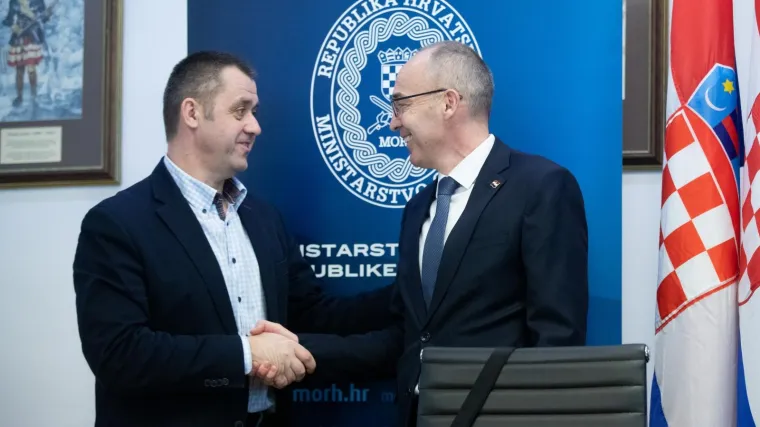 Krstičević predstavio što sve kani kupiti ove godine, a zbog jedne stvari je zaradio i pohvalu oporbe