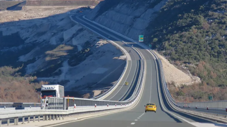 Žele spriječiti planiranu gradnju trase autoceste; 'Sru&scaron;it ćete nam kuće!'