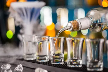 Od svibnja 30 posto veće trošarine na alkohol! Evo koliko bi mogli koštati 'pelin' i vodka