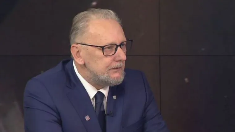 'On je od prvog dana bio moj izbor. Ako se pokaže da nema krimena, vratit ću ga na istu poziciju'