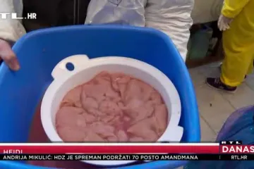 Samo za one hrabre - 'Bljak fest': Bikova muda, bijeli bubrezi i slinavi puževi samo su neke od delicija!