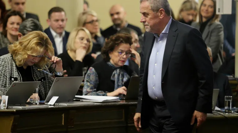 'Sramotno da Bandić i HDZ ne slu&scaron;aju interese građana i struke, to treba &scaron;to prije prekinuti!'