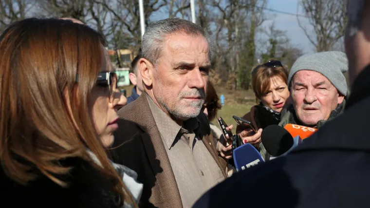 'Mogu i ja skinuti rukavice i govoriti drugačije o svojim partnerima'