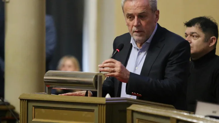 Juričanov savjet Bandiću: 'Milane, sad udari po izdajničkom HDZ-u s ljubavnicama i eskort damama'