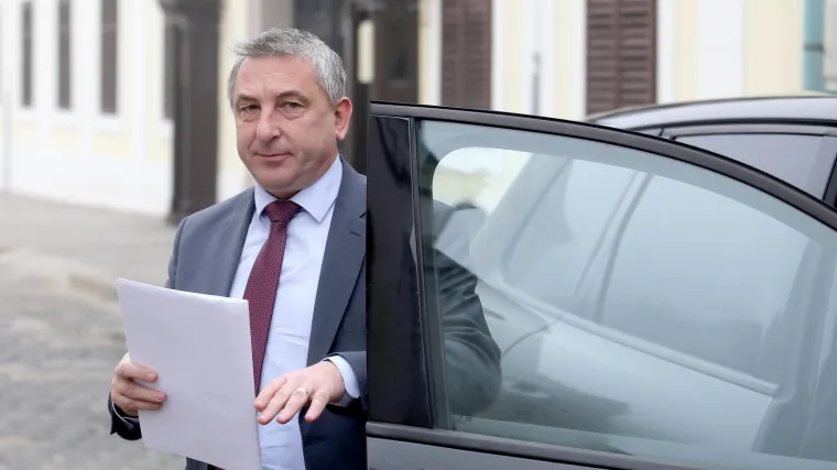 U SDP-u razmi&scaron;ljaju o pokretanju &Scaron;tromarova opoziva zbog afera u APN-u: 'Stekli su se uvjeti da ode...'