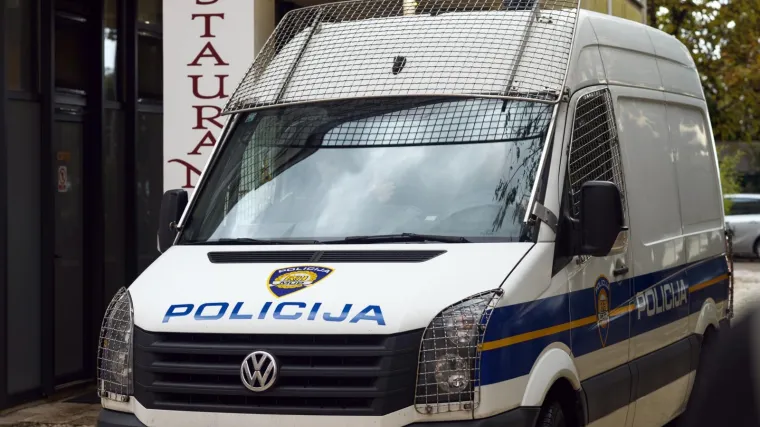 Petorka prokrijumčarila 106 stranaca u Italiju i Sloveniju: Pritom su zaradili 66.500 eura