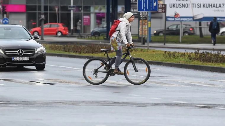 Danas je Međunarodni zimski dan bicikliranja na posao, a bicikl je najbolja opcija i za ljude i za okoli&scaron;