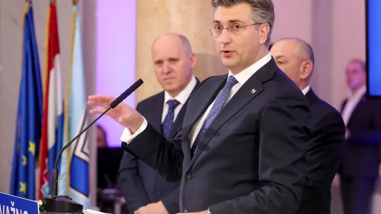 'HDZ nikad neće dopustiti reviziju Vatikanskih ugovora'