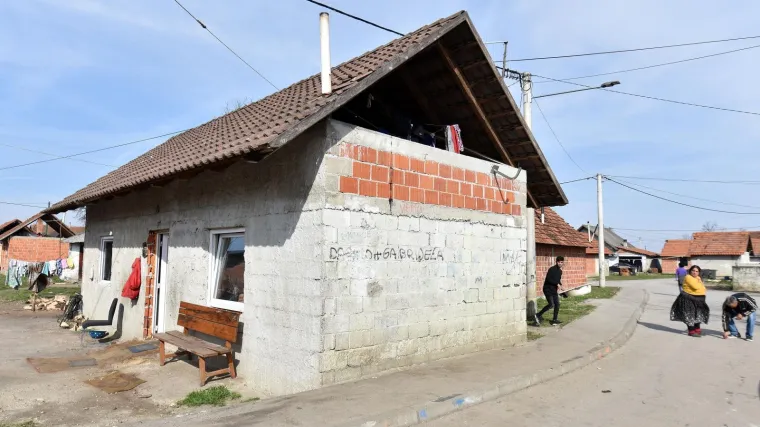 Detalji tragedije: Ovo nije prvi put da je pijan nasrnuo na suprugu, svađali su se zbog nasilja u obitelji?