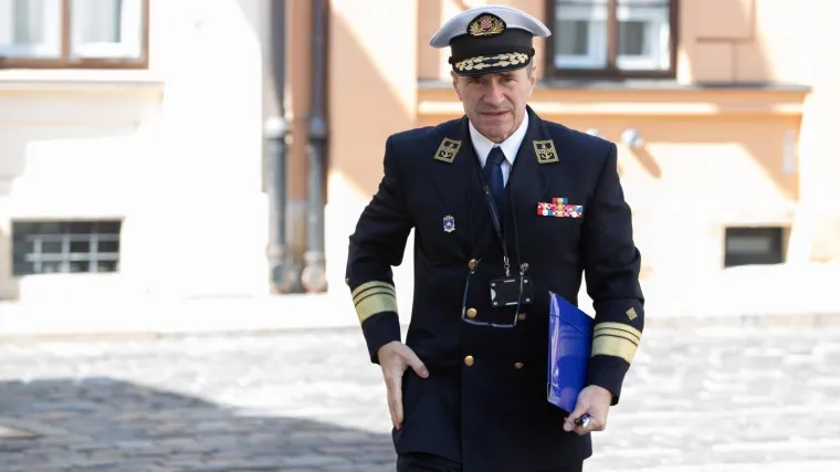 Prvi dogovor Milanovića i Plenkovića: Viceadmiral Hranj bit će načelnik Glavnog stožera