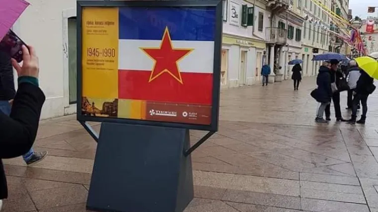 Bijesni zbog petokrake, jugoslavenske zastave i komunističkog manifesta na EPK-u