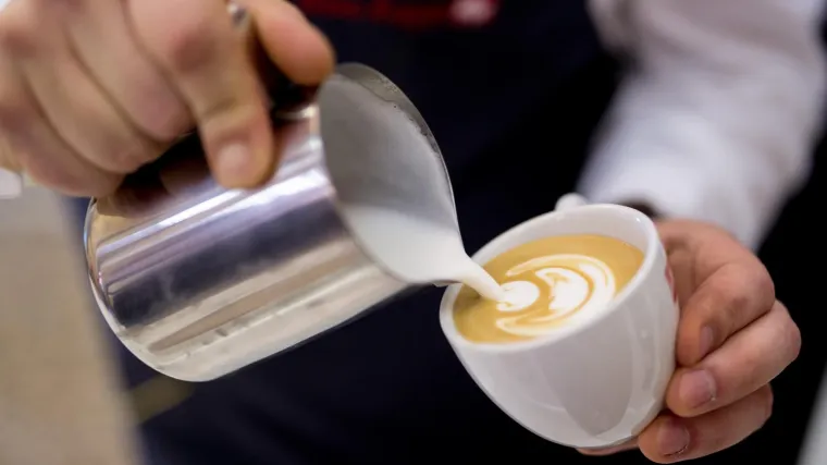 Država nastavlja trenirati strogoću: Zbog macchiata i čaja ugostitelju iz Rovinja 25.000 kuna kazne