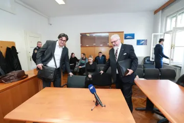 Vještaci 'pokopali' Sauchu: 'Potpisi na spornim putnima nalozima i računima su njegovi'