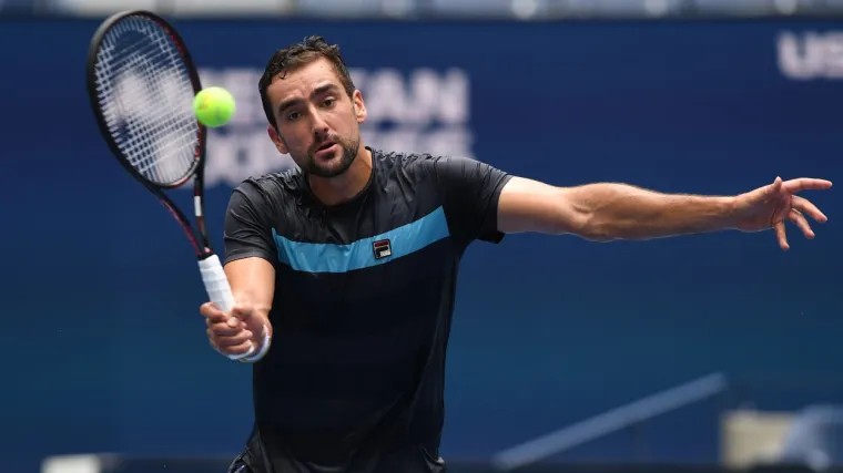 Dva puta prosuo servis u ključnim trenucima i ispao s turnira