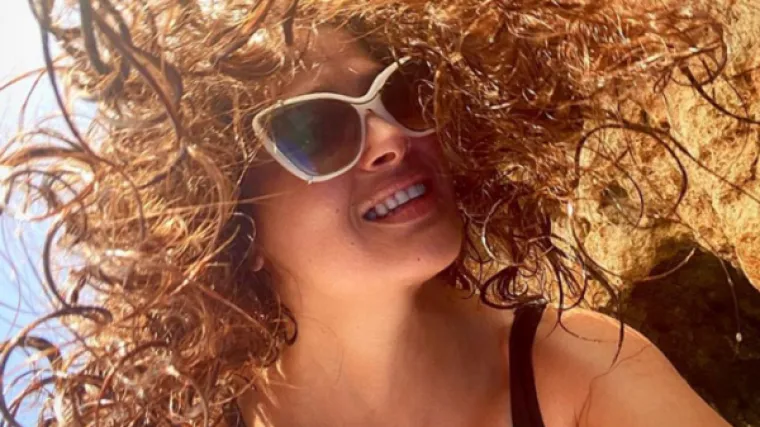 Salma Hayek okinula selfie i pokazala bujni dekolte: 'Prava ljepota'
