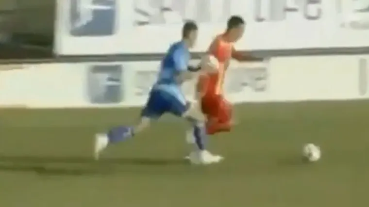 Snimka jedne od najvećih gluposti ikad viđenih u nogometu kruži svijetom