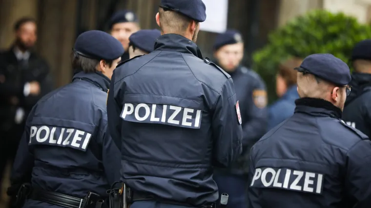 U restoranu i ispred njega potuklo se 50 ljudi, četvero ozlijeđenih