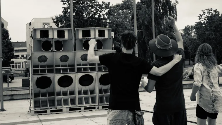 Egolessa i ekipu na moćnom soundsystemu sa &scaron;est 'kutija' ne želite propustiti