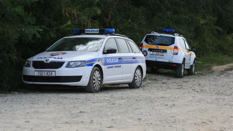 'Vjerojatno su se otrovali monoksidom jer su se grijali u kabini čamca'