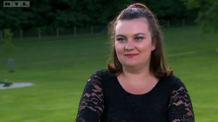 Hakija joj pokucao na vrata, ona kaže: 'Sve bih dala da me on kresne'