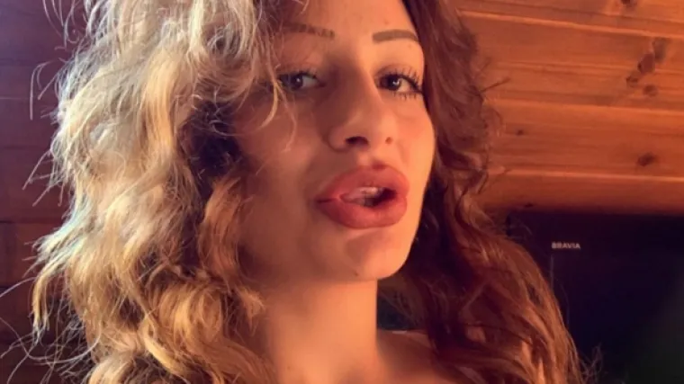 Kristina Mandarina izbezumila fanove selfijem u grudnjaku: 'Jača sam nego misli&scaron;...'