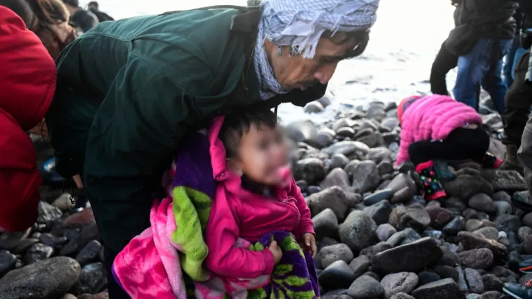 Kaos zbog migranata na grčko-turskoj granici! Prevrnuo se čamac kod Lezbosa: Utopilo se dijete...