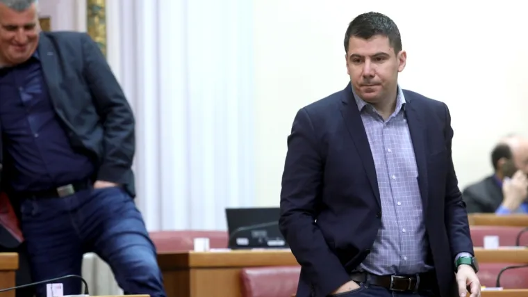 Grmoja: 'Vojska treba odmah izaći na hrvatsku granicu'