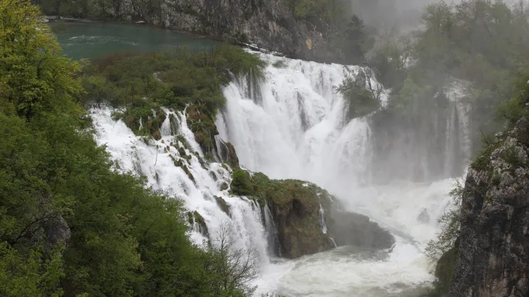 Karta za Plitvice ko&scaron;tat će 300 kuna! 'To nas svrstava u najskuplji nacionalni park na svijetu'