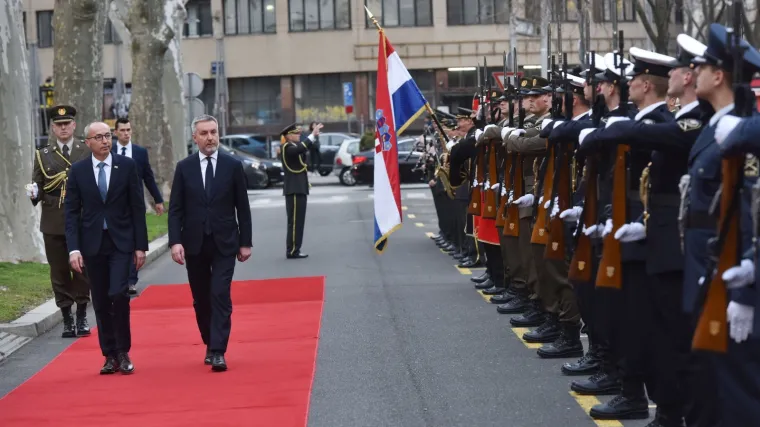 Neformalni sastanak ministara obrane EU: Hrvatska i Italija potpisale sporazum o suradnji