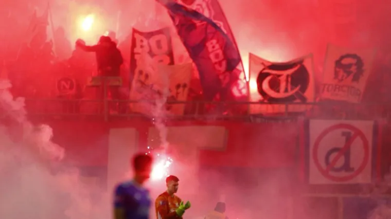 Torcida je u jednom trenutku napravila kaos, jednostavno se nije moglo igrati