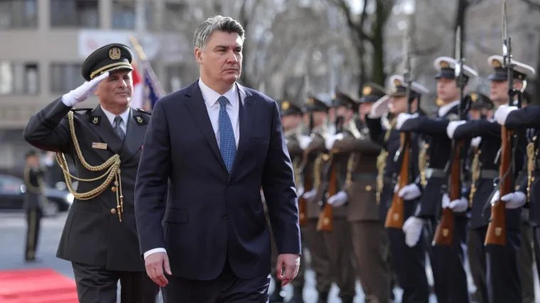 'Nismo to razmatrali', odgovorio i suverenistima: 'taktika koju zagovarate je opereta'